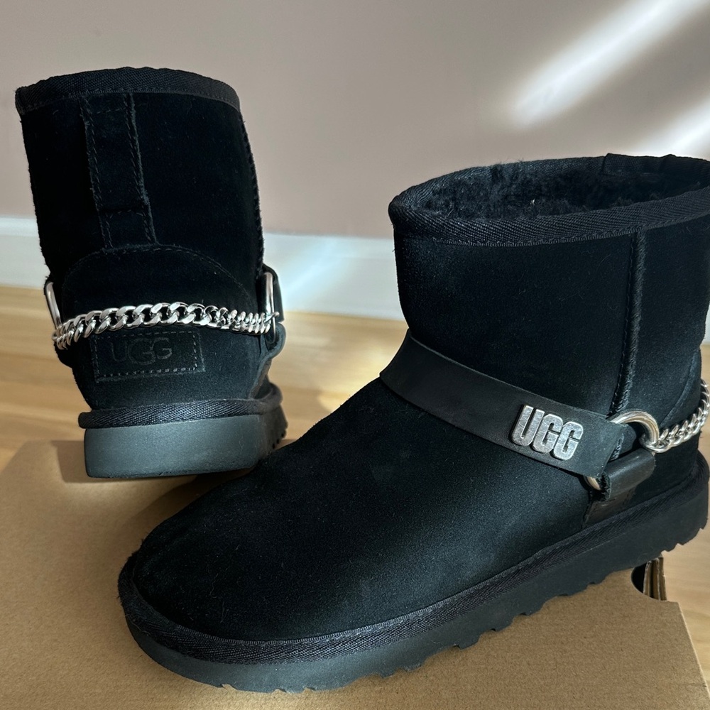 UGG Girls Black Winter Boots with Chain Accent